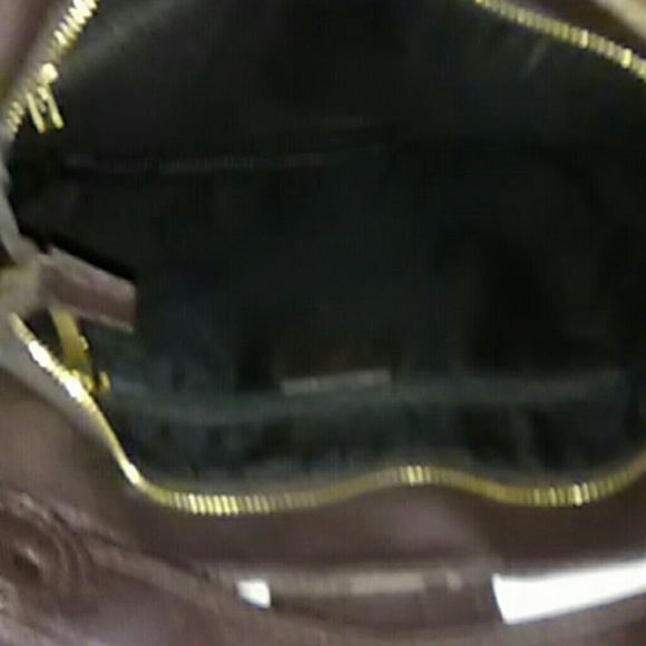 Fendi purse, like new!! Also in perfect condition! - Picture 6 of 7